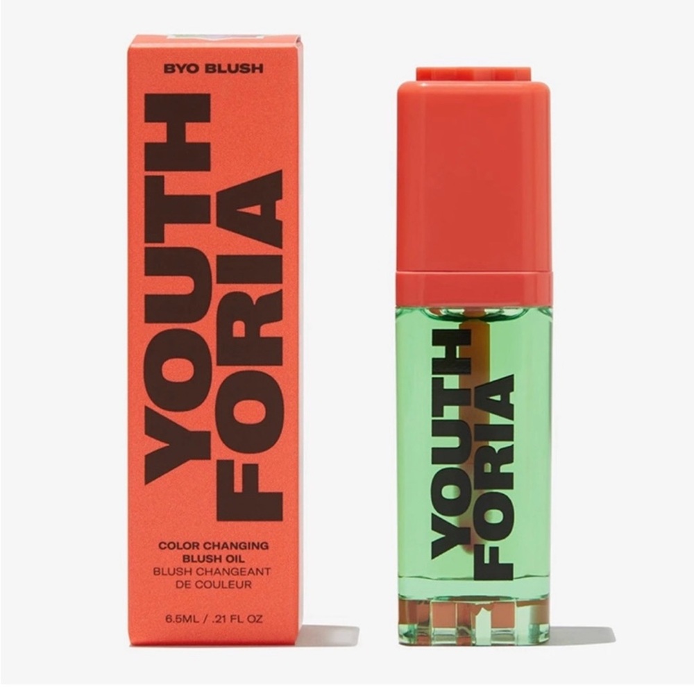 NIB Youth Foria Color Changing Blush Oil